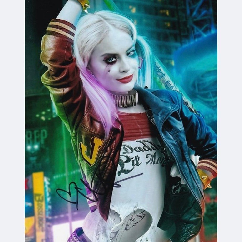 Suicide Squad - Signed by Margot Robbie (Harley Quinn) #1.1