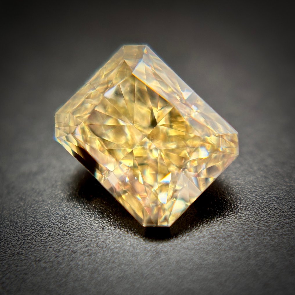 1 pcs Diamant  (Natürlich farbig)  - 0.51 ct - Rechteck - Fancy Bräunlich Gelb - SI1 - International Gemological Institute (IGI) #1.1