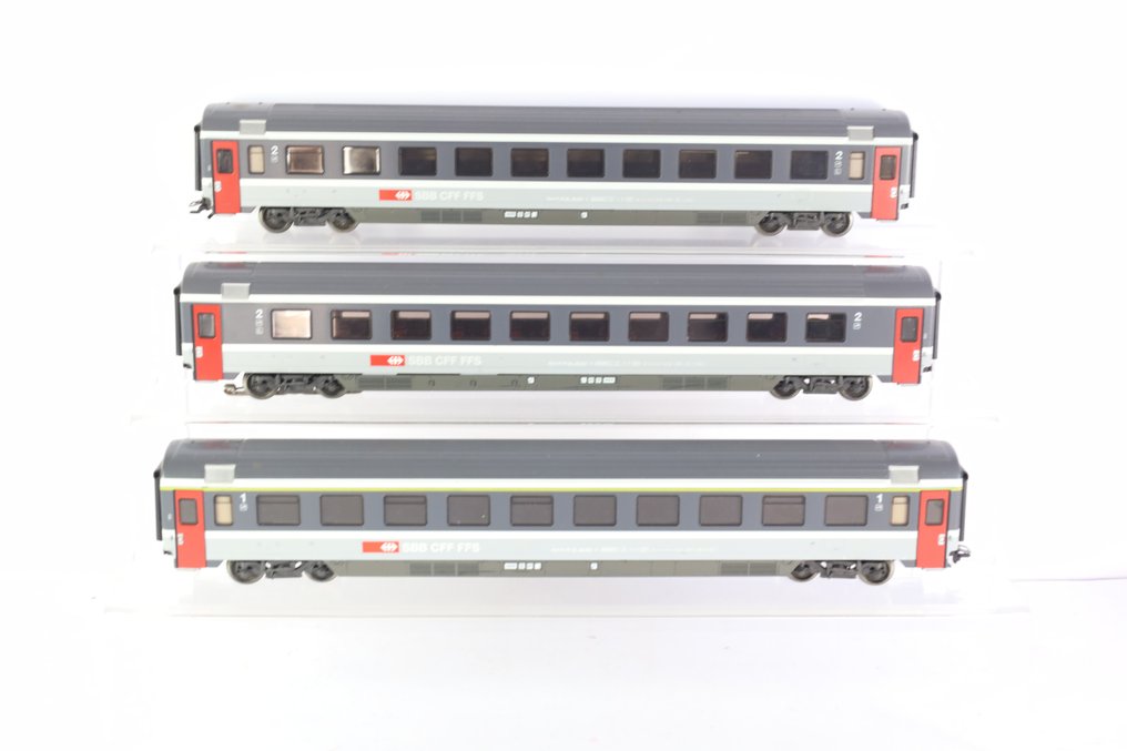 Märklin H0 - 4368/4369 - Model treinwagon (3) - Passagiersrijtuig 1e klas en 2de klasse - SBB CFF FFS #1.1