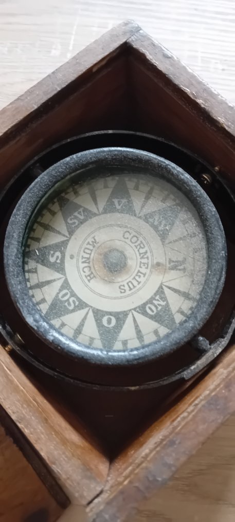 水手指南针 - 木, 钢 - Cornelius Munch - 稀有干卡罗盘 #3.1