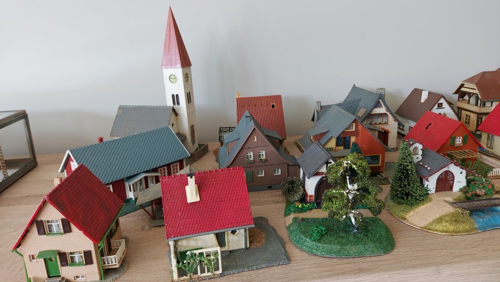 Faller, Pola, Vollmer, Auhagen H0 - Modellvonat épületek (23) - Modellházak a 60-70-es évekből #2.1