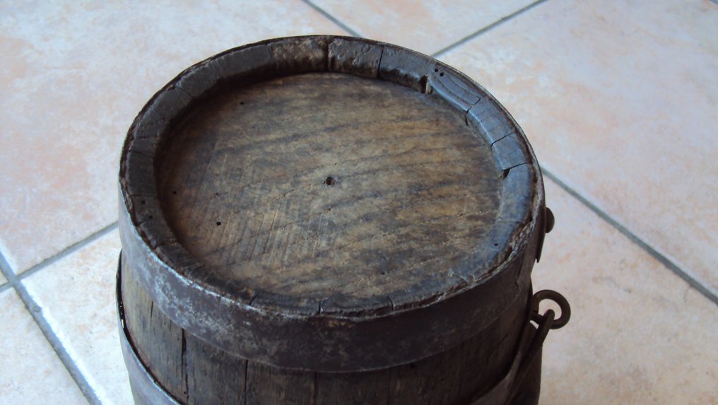 Barril - barril pequeño de pólvora de finales del siglo XVIII #3.2