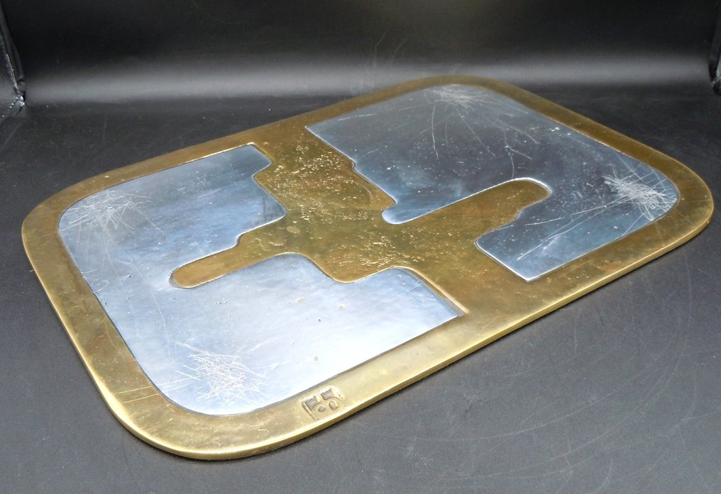 David Marshall (1942) - Tablett - (38,5 cm) – Brutalistischer Stil - Aluminium, Bronze #1.1