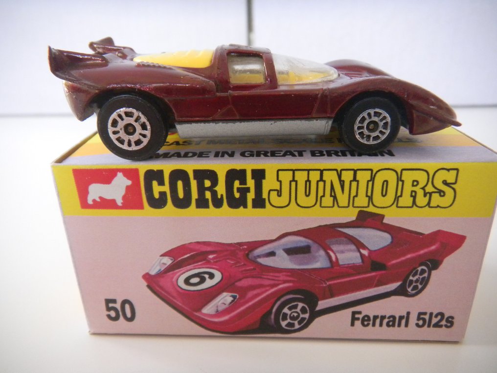 Corgi, Husky - Model car  (6) - Husky N° 8 et Corgi Juniors N° 6, 8, 11, J31, 50 #2.2