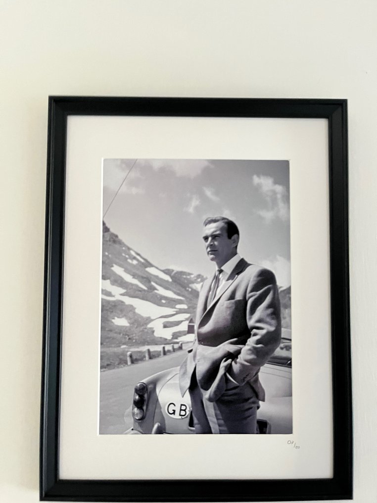 James Bond 007: Goldfinger - Sean Connery #2.1