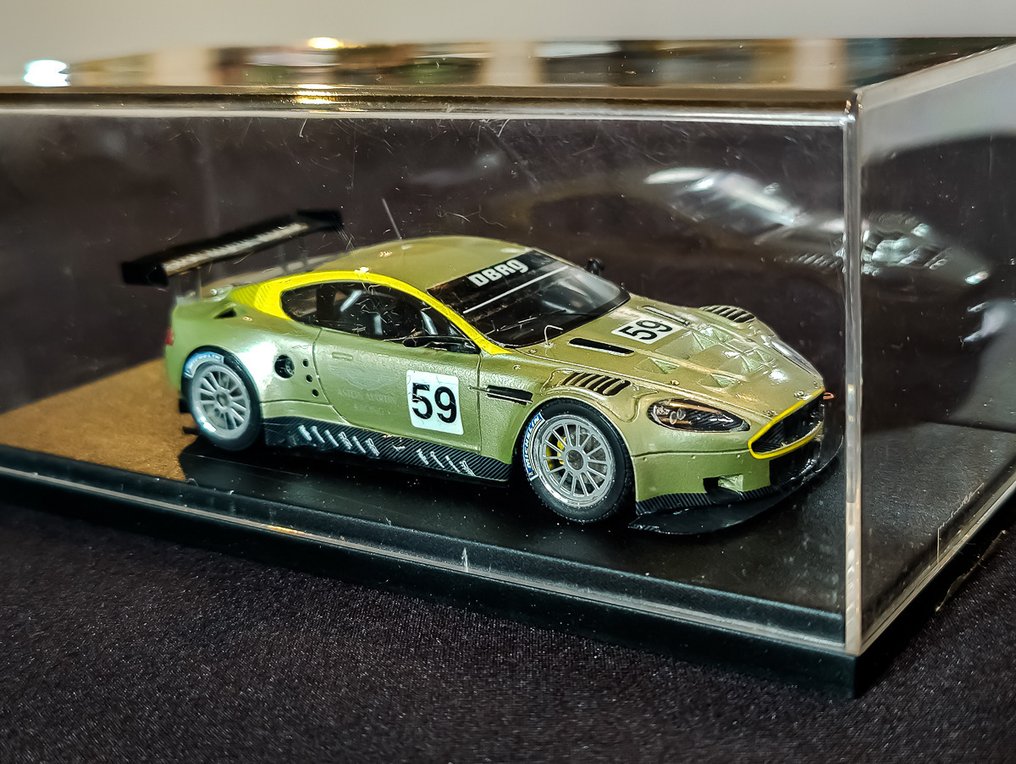 1:43 - Modellino di auto - Aston Martin DBR9 #2.2