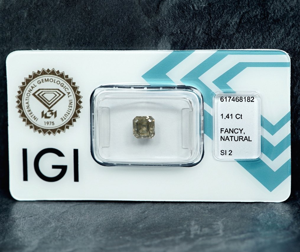 没有保留价 - 1 pcs 钻石  (天然色彩的)  - 1.41 ct - Fancy light 稍帶棕色的 黄色 - SI2 微内含二级 - 国际宝石研究院（IGI） #1.0