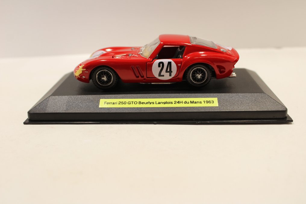 AM.71 1:43 - Modellbil - Ferrari 250 GTO Le Mans 1963 - Hantverksmodell/Modello artigianale #2.1