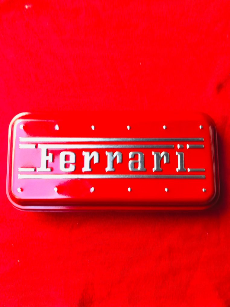 主题收藏系列 - 红色法拉利钢笔，全新 - Ferrari #1.1