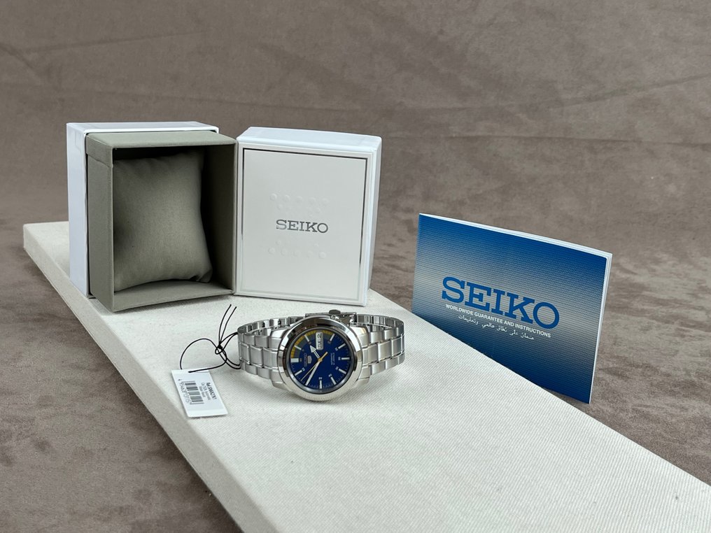 Seiko - 5 - Automatic Day Date - Zonder Minimumprijs - SNKK27K1 - Heren - 2011-heden #2.2
