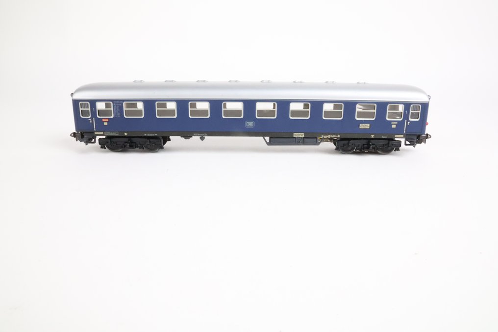 Märklin H0 - 4022/4024/4026/4027/4032 - Vagón de tren de pasajeros a escala (5) - Baúl de carro de hojalata de 5 piezas - DB #3.1