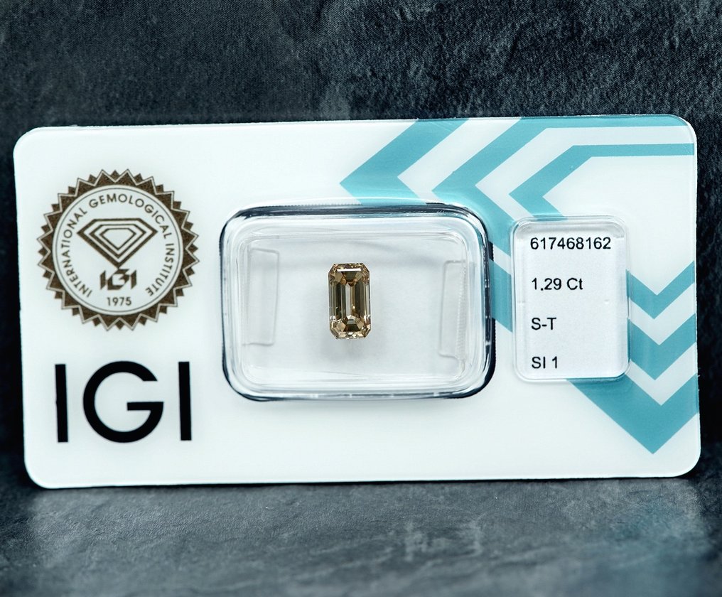 没有保留价 - 1 pcs 钻石  (天然色彩的)  - 1.29 ct - Light 稍帶棕色的 黄色 - SI1 微内含一级 - 国际宝石研究院（IGI） #2.1
