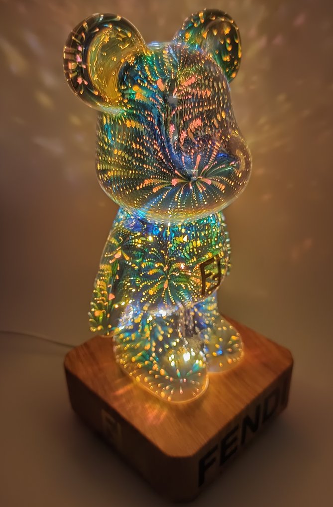 AMA • Pope (1985) - Aurora Borealis - Fendi #3.2