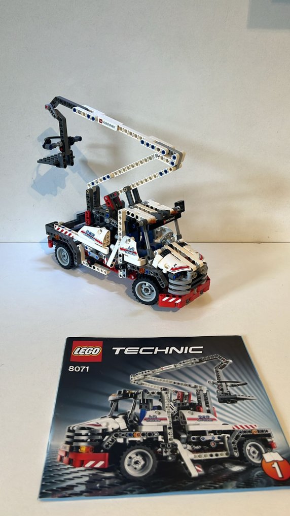 Lego - Tekninen - 8071 - Hoogwerker Truck #1.1