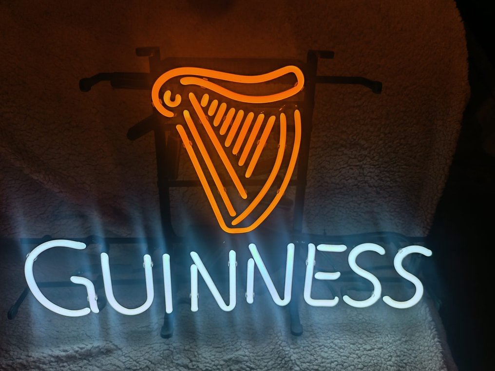 Enseigne lumineuse au néon - Guinness.Néon et acier #1.1