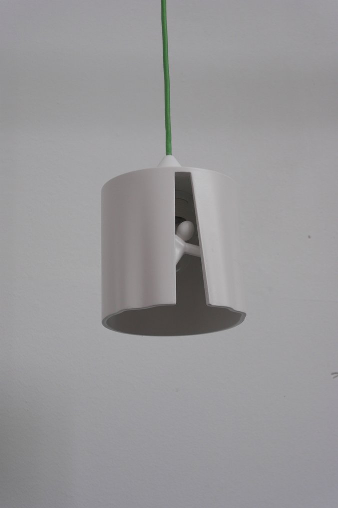 Tomas Schats - Pendant lamp with green cord #4.3