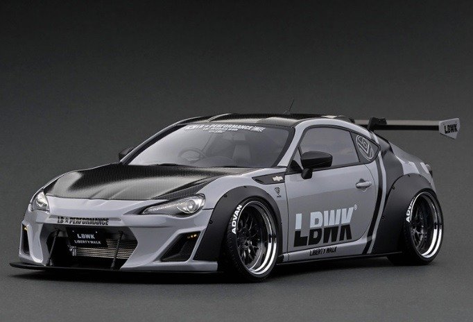 Ignition Model 1:18 - Model car - Toyota GT86 LBWK Bodykit - Grijs - Very high quality and finish level! #1.0