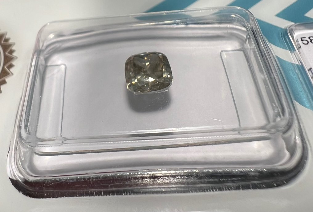 1 pcs Diamant  (Naturfarget)  - 0.64 ct - Pute - Fancy Gul Brun - VS2 - Det internasjonale gemologiske institutt (IGI) #1.1
