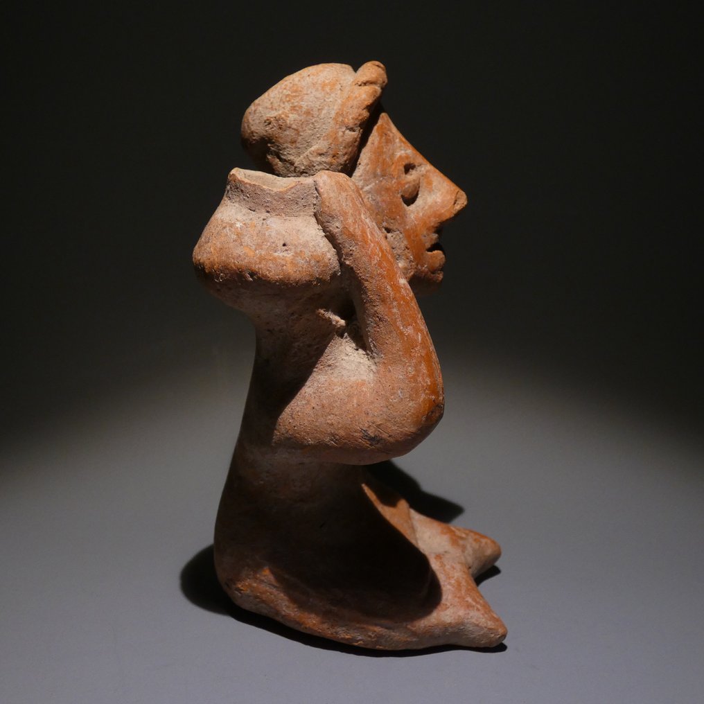 2717 外国切手 メキシコ 2011年 世界文化遺産都市 未使用 Colima, West Coast Mexico Terracotta Seated figure. 11 cm H