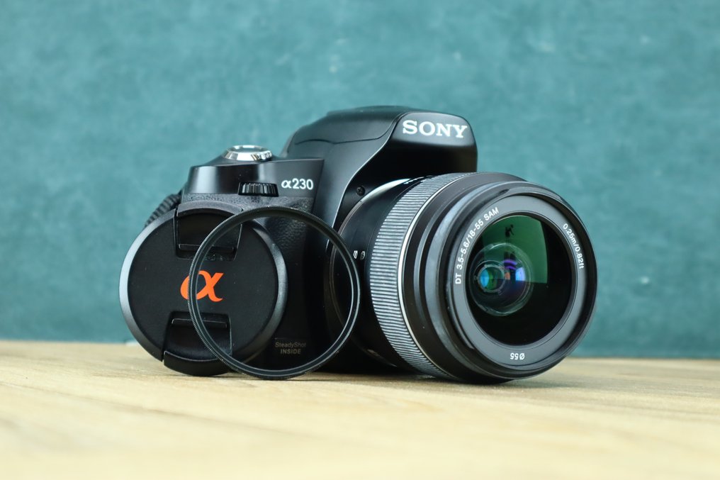Sony A230 + Sony DT 3.55.6/1855mm SAM Digital reflex camera (DSLR