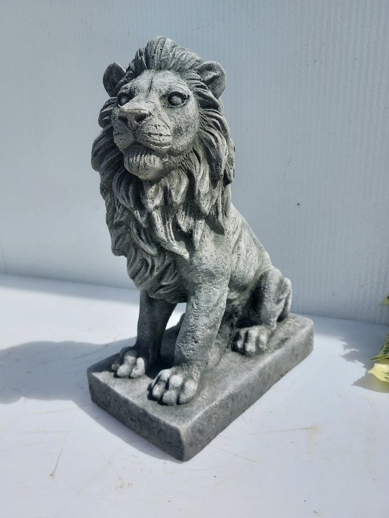 Statue tuinbeeld leeuw 35 cm cast stone auction online Catawiki