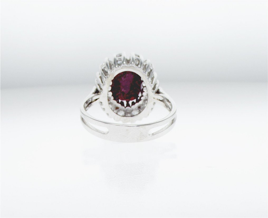 Cocktail ring - 14 kt. White gold -  3.15ct. tw. Ruby - Diamond #3.3