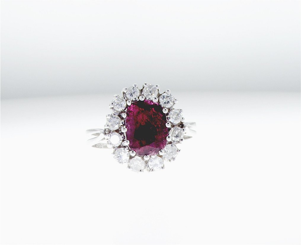 Cocktail ring - 14 kt. White gold -  3.15ct. tw. Ruby - Diamond #1.1