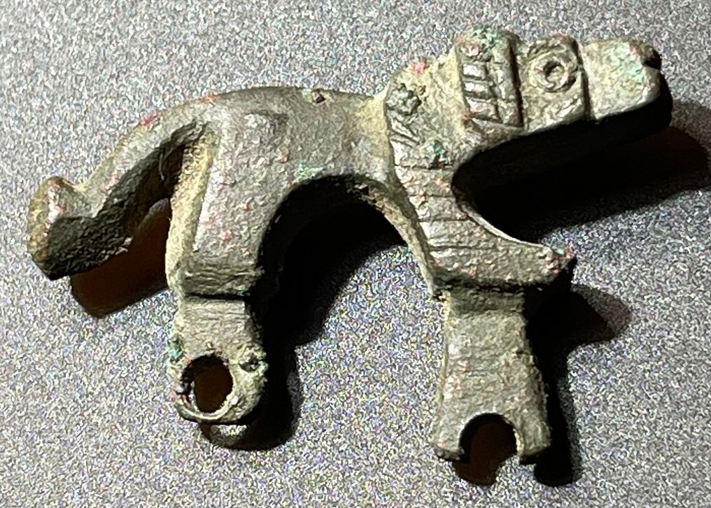 古羅馬 青銅色 有吸引力的動物形軍團護身符，帶有可愛的獅子風格（第四軍團的象徵）。 #2.1