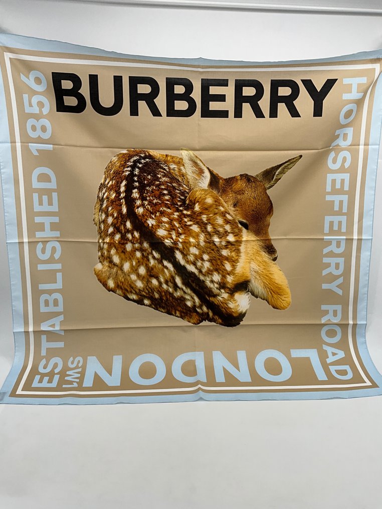 Burberry HORSEFERRY ROAD Coton 90 90 cm Scarf auction online Catawiki