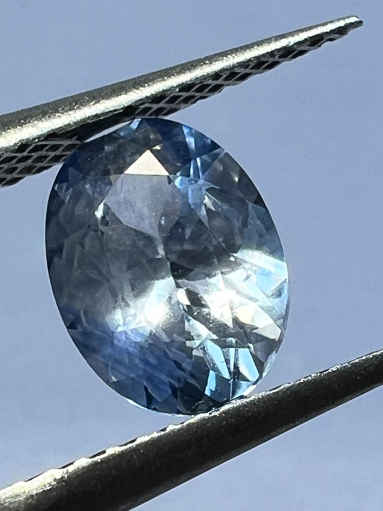 Bleu Saphir  - 1.31 ct - International Gemological Institute (IGI) - Bleu clair #1.0