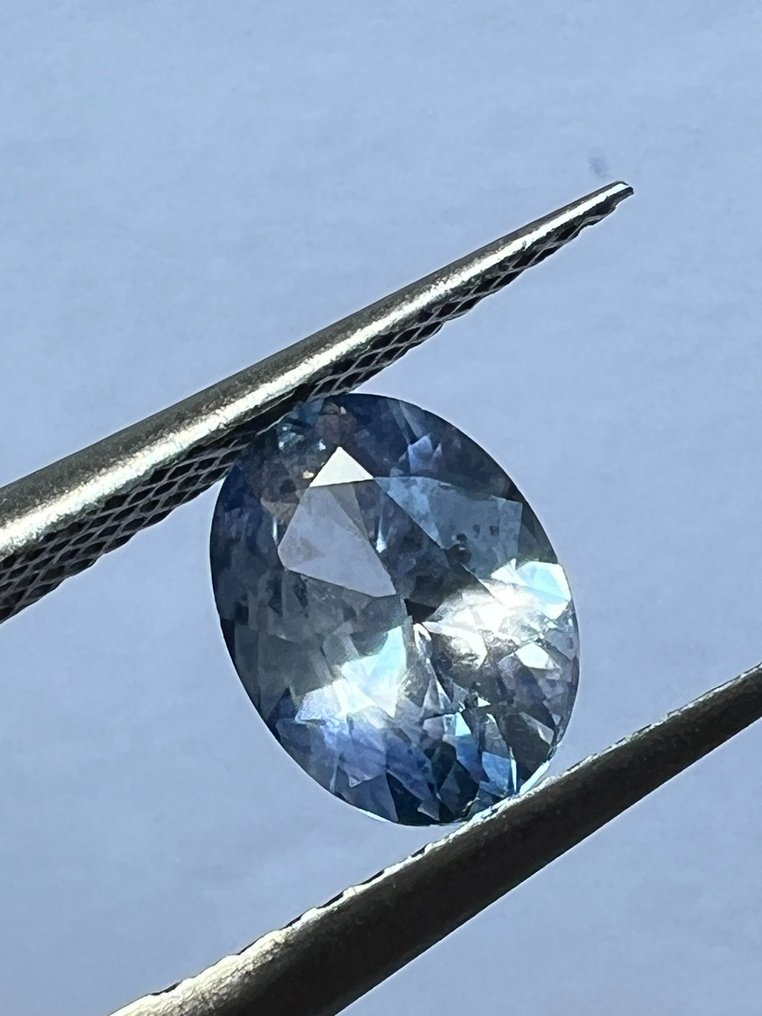 Bleu Saphir  - 1.31 ct - International Gemological Institute (IGI) - Bleu clair #3.2