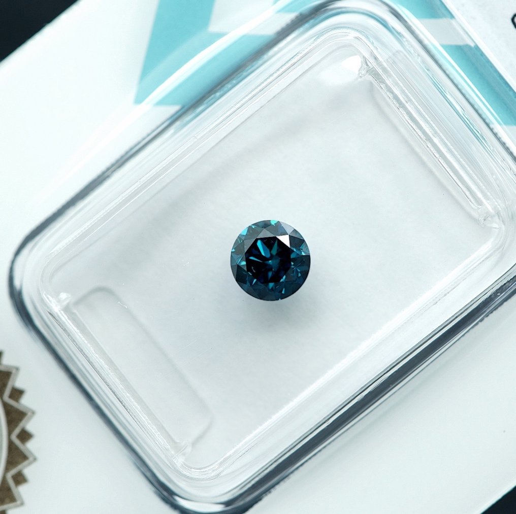 1 pcs Diamant (Farvebehandlet) - 0.50 ct - Fancy intense Blå - VS2 - International Gemological Institute (IGI) #3.2