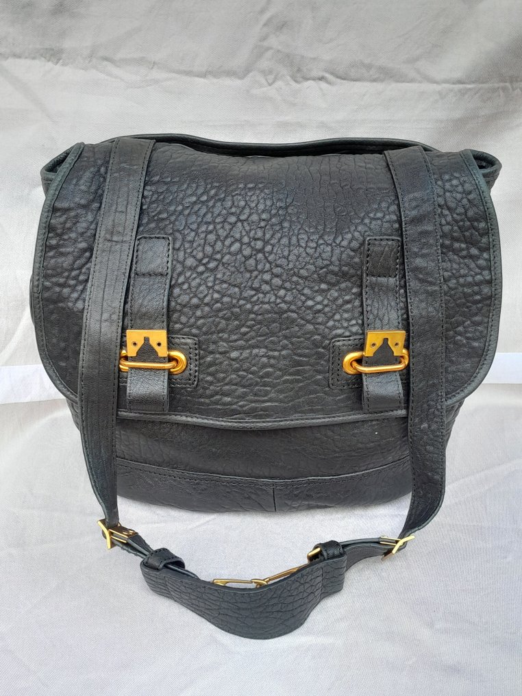 Yves saint laurent messenger bag top