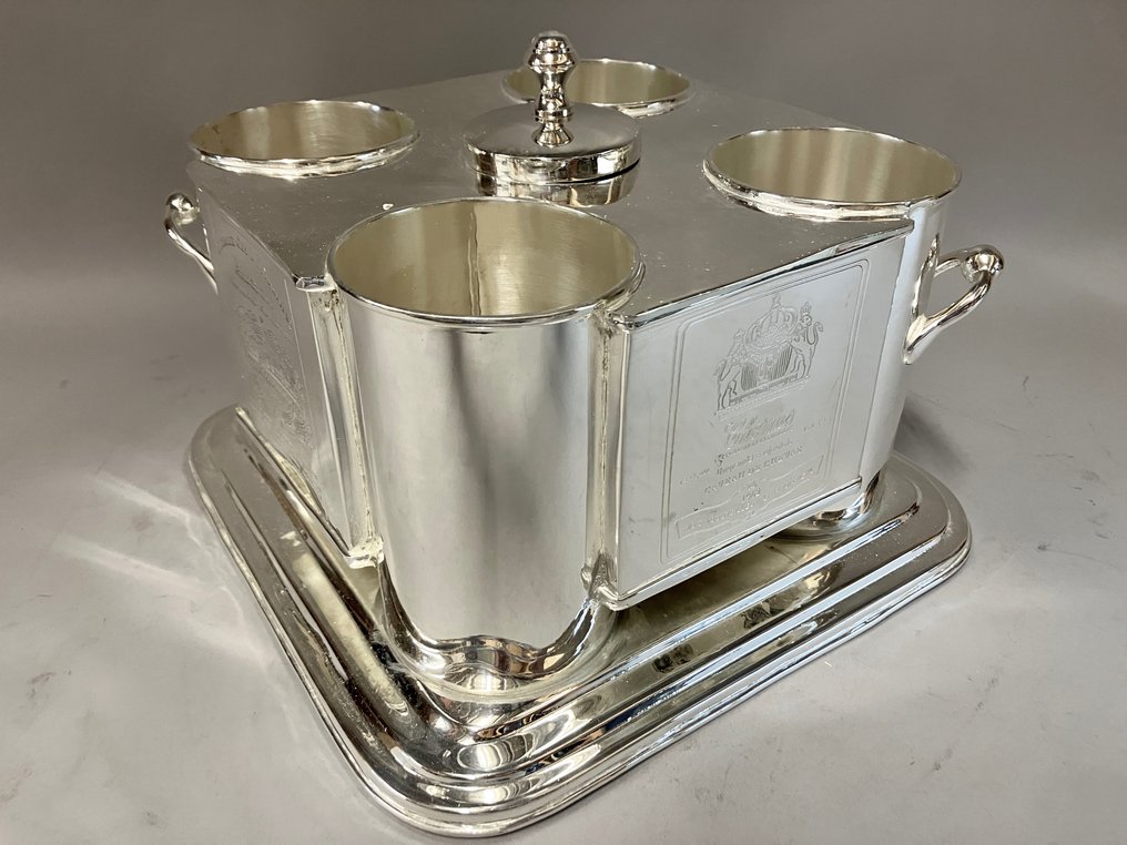 Σαμπανιέρα - Για 4 μπουκάλια με διαμέρισμα για παγάκια στη μέση. - Επάργυρο #3.2