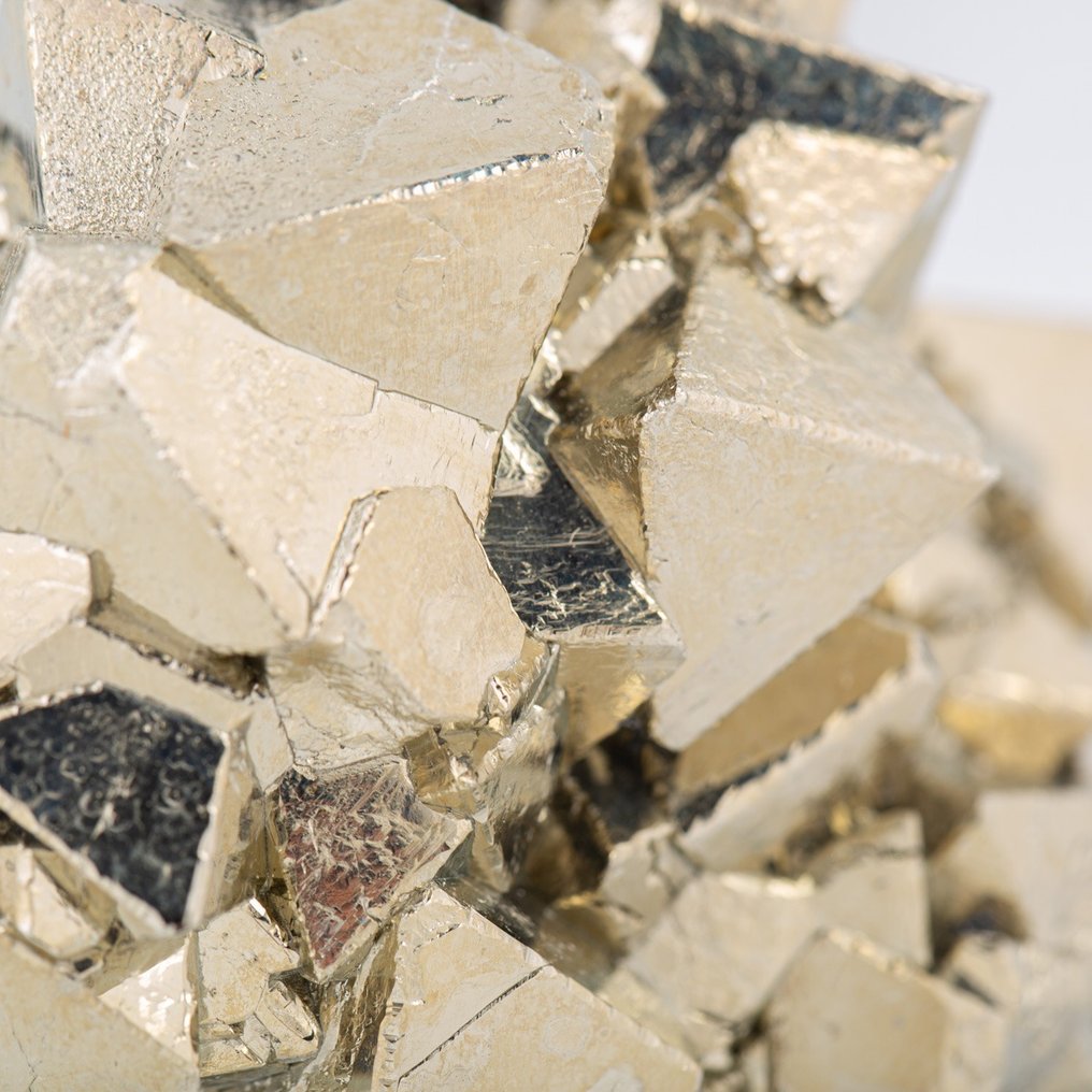 Eksepsjonell oktedrisk pyritt - Høyde: 80 mm - Bredde: 68 mm- 523 g #4.3