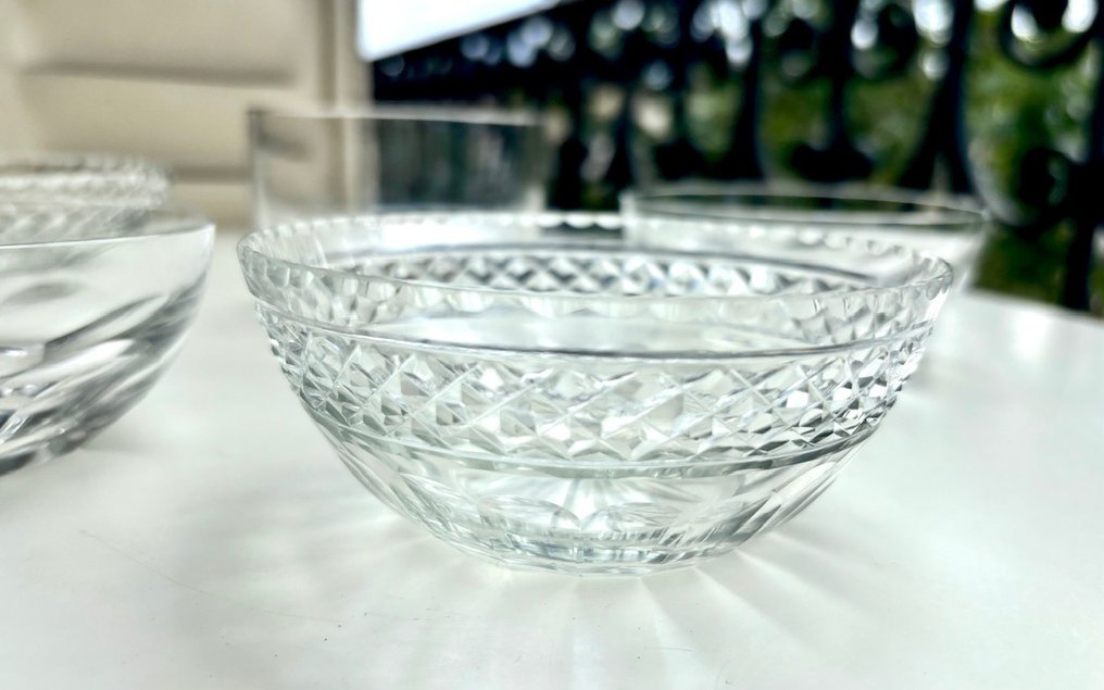 Baccarat, attr. - Bowl (7) - Malmaison, Uni, Pointed Diamond - Crystal #3.2