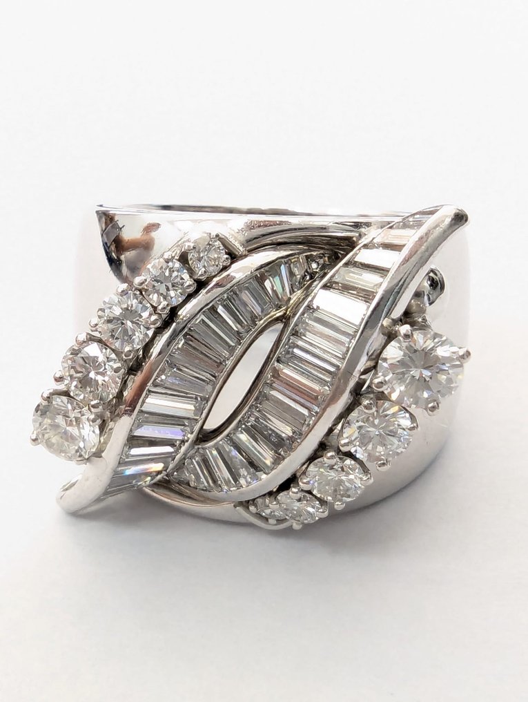 Anello 18 carati Oro bianco Diamante Naturale Catawiki