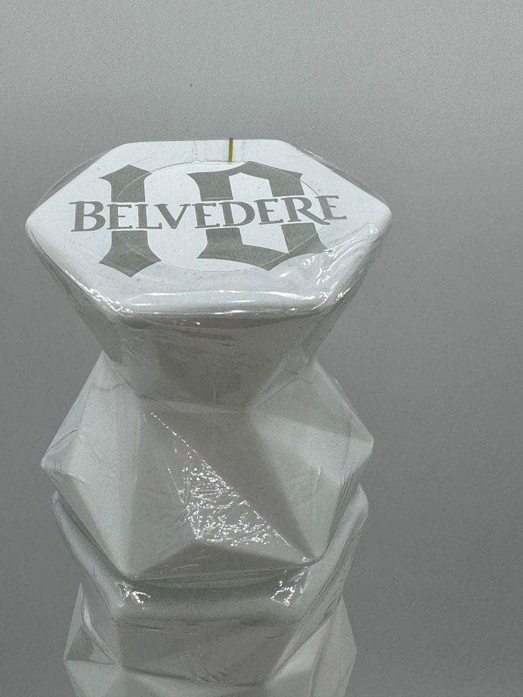 Belvedere - Luminous 10  - 70cl #3.2