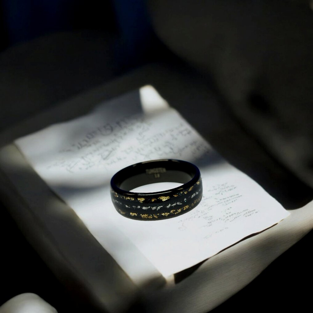 Tungsten ring with gold and meteorite inlays. The energy of the Universe in your hands.- 7 g #2.1