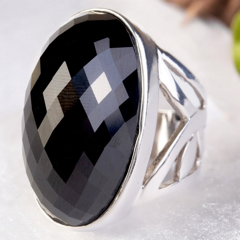 Handmade Silver Rings with Onyx Black Stone - Height: 34 mm - Width: 31 mm- 24 g #1.0