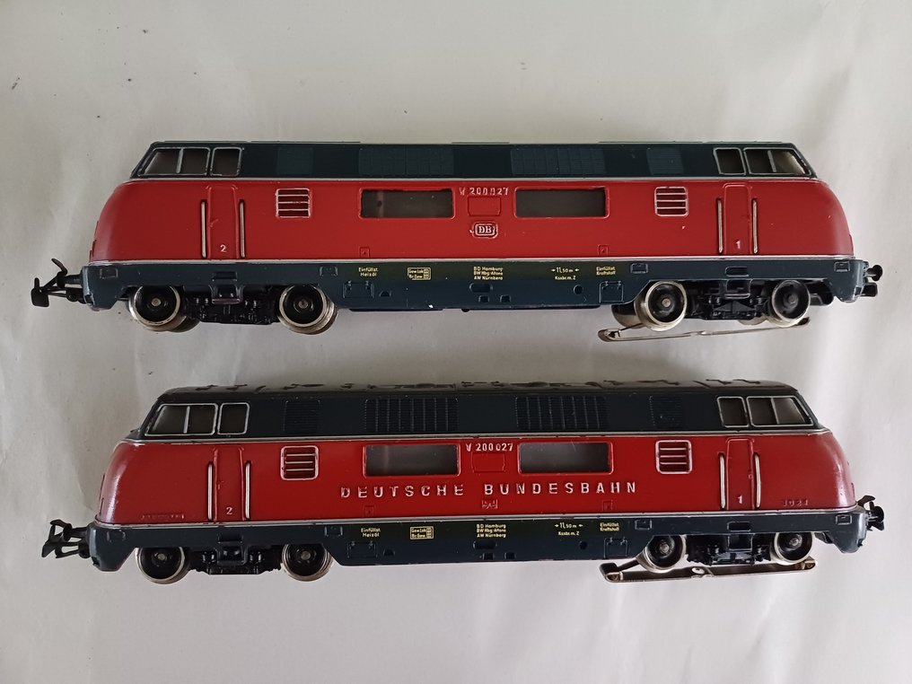 Märklin H0 - 3021-6/9 - Diesel lokomotiv (2) - 2x V200 027 - DB #2.2