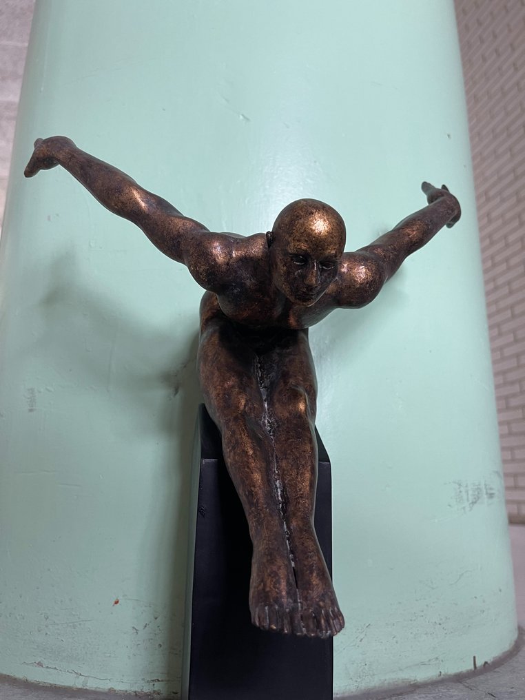 雕塑, De Duiker- groot klassiek beeld - 34 cm - polyresin - 1980 #4.3