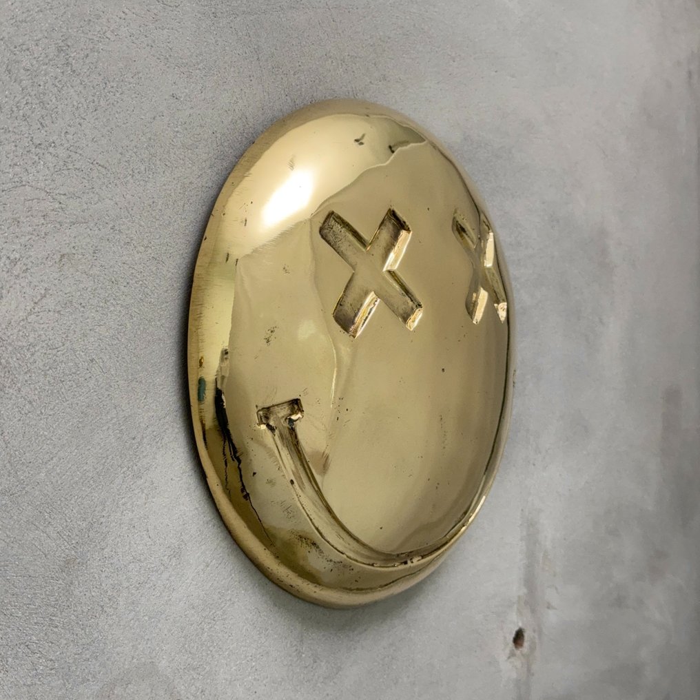 Mitch Richmond (1983) - Keep Smiling! - Wall Sculpture #1.0