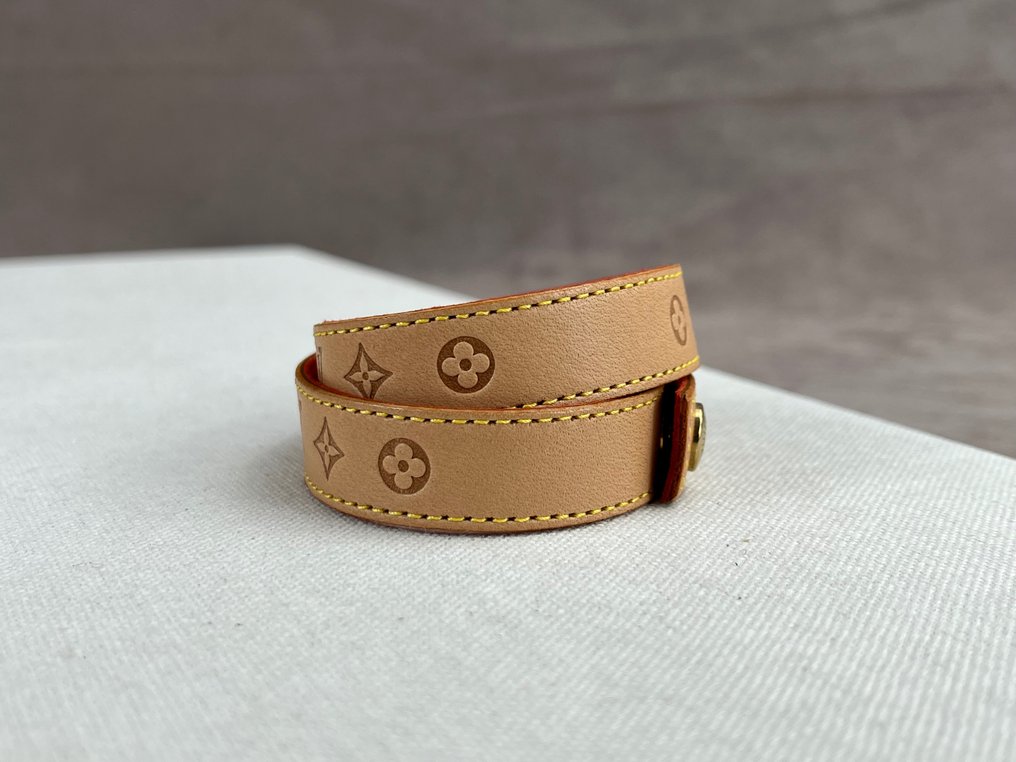 Louis Vuitton - Bracelet Leather 2001 Omotesando Limited Beige - Fashion accessories set #3.1