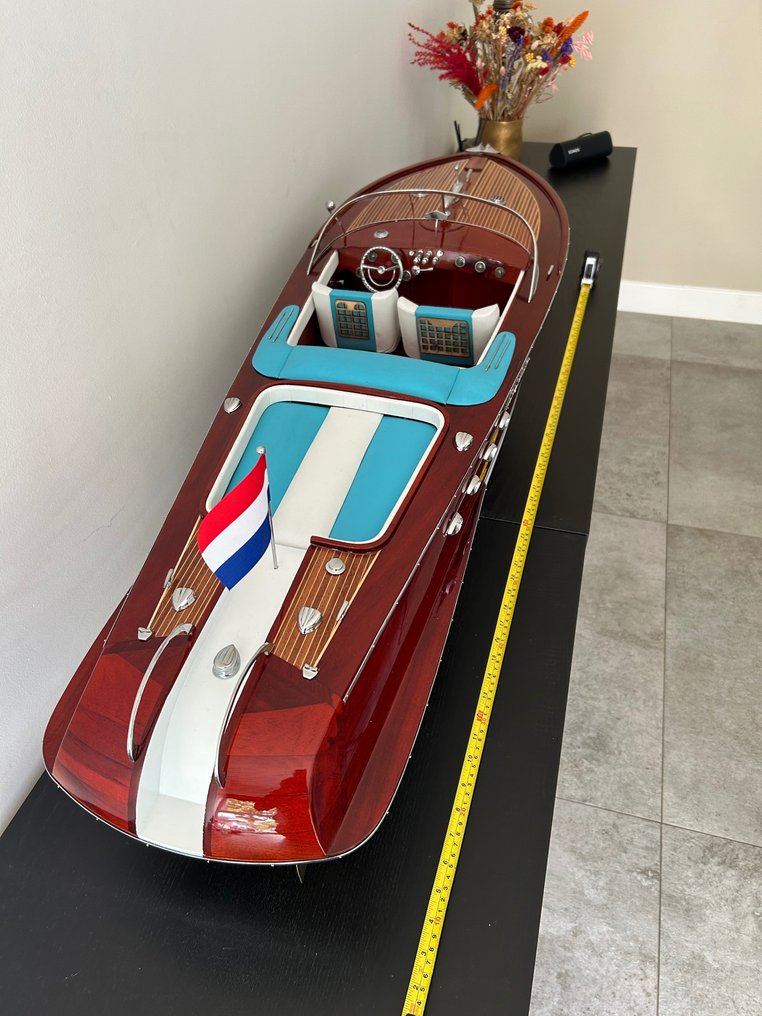 Riva Aquarama 1:6 - Βάρκα μοντελισμού - Ένα από τα μεγαλύτερα μοντέλα κλίμακας στον κόσμο (124cm). Προσφέρεται σε κατάσταση μουσείου. #4.3