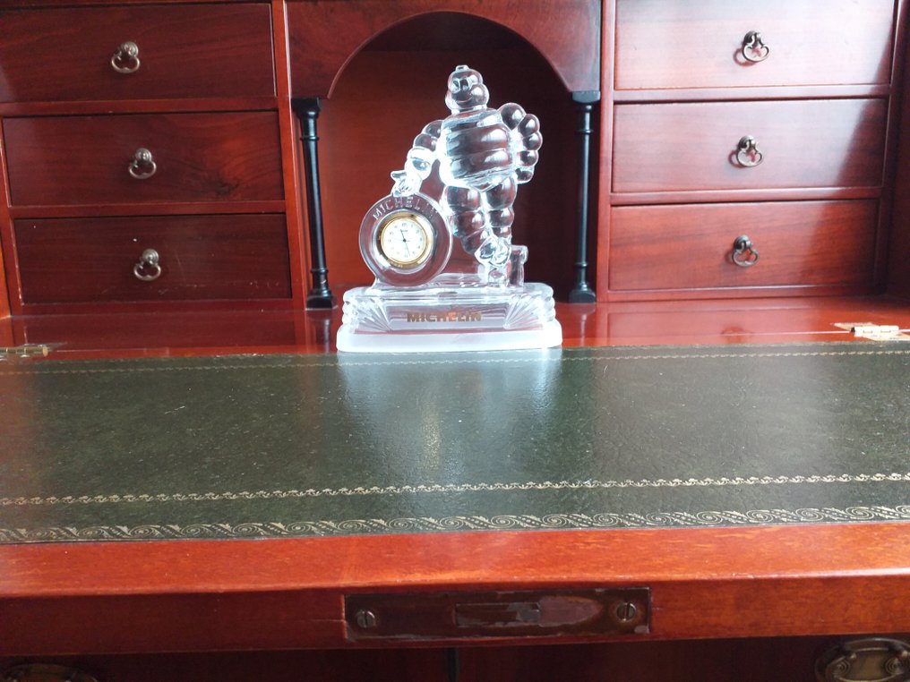 Emblem - Michelin #1.0