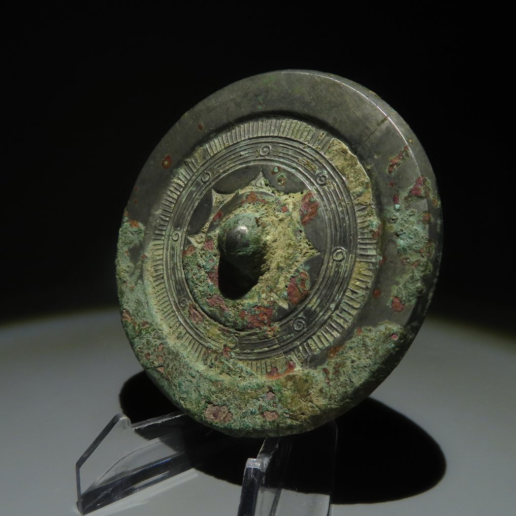Altchinesisch Bronze Spiegel. Han-Dynastie 206 v. Chr. – 220 n. Chr. Durchmesser 8,3 cm. #2.1