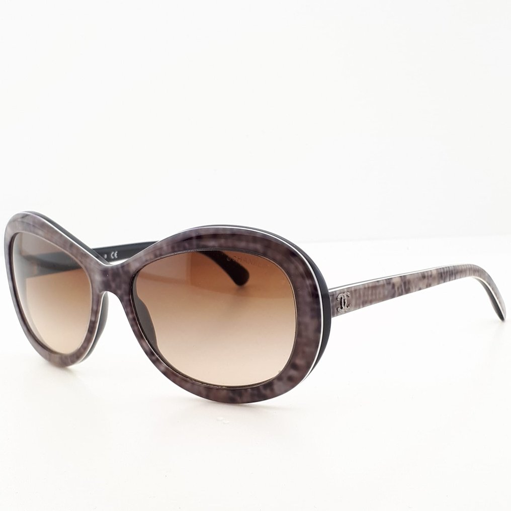 Chanel - Butterfly Multicolor with Silver Tone Chanel Coco Temple Details - Sunglasses #2.1