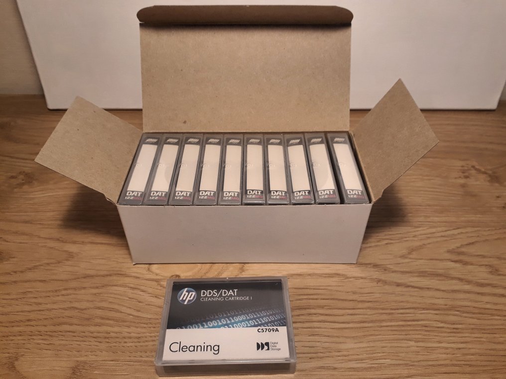 DIC DAT & HP - DAT Cassette 122 MQ Master Quality PRO & DDS / DAT Cleaning Cartridge C5709A DAT - digital audio tape - Multiple models #1.0