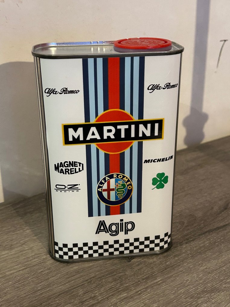 Dekorativ oliekan - Alfa-Romeo Martini Racing - 2024 #1.0